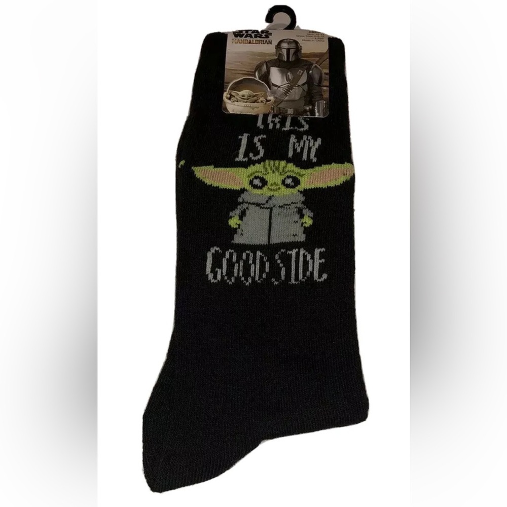 Star Wars Mandalorian Grogu Crew Socks 1 Pair Men 6.5-12 Black Green Yoda Child